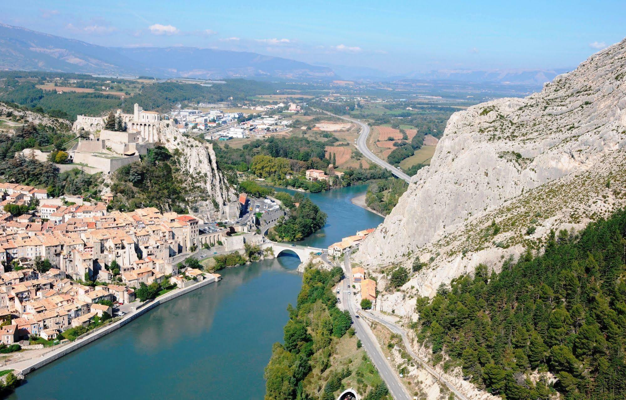 Ibis Budget Sisteron Exterior foto